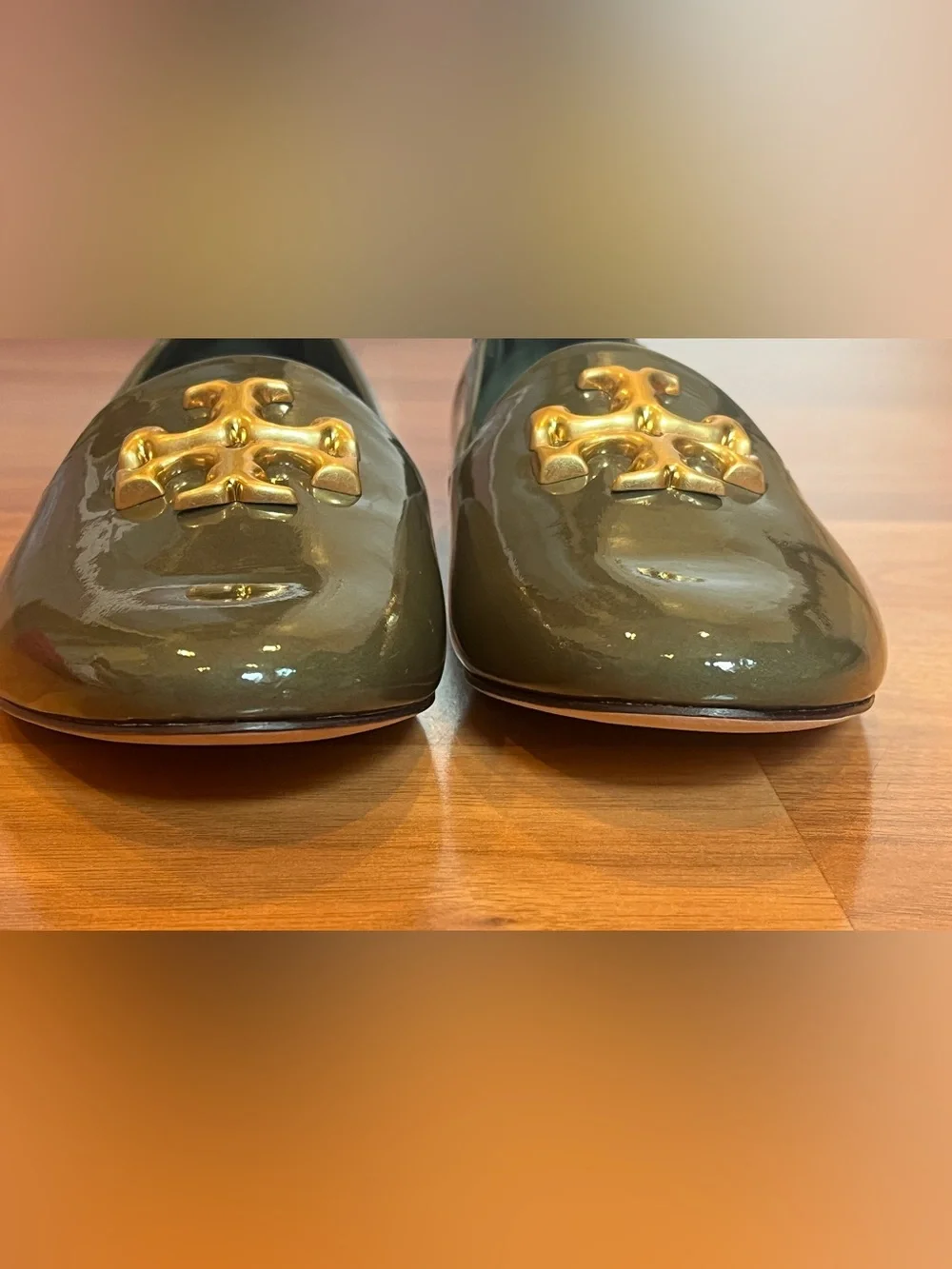 Tory Burch Eleonor Moss Spongy Patent Leather Loafer - size 8M - NWOB